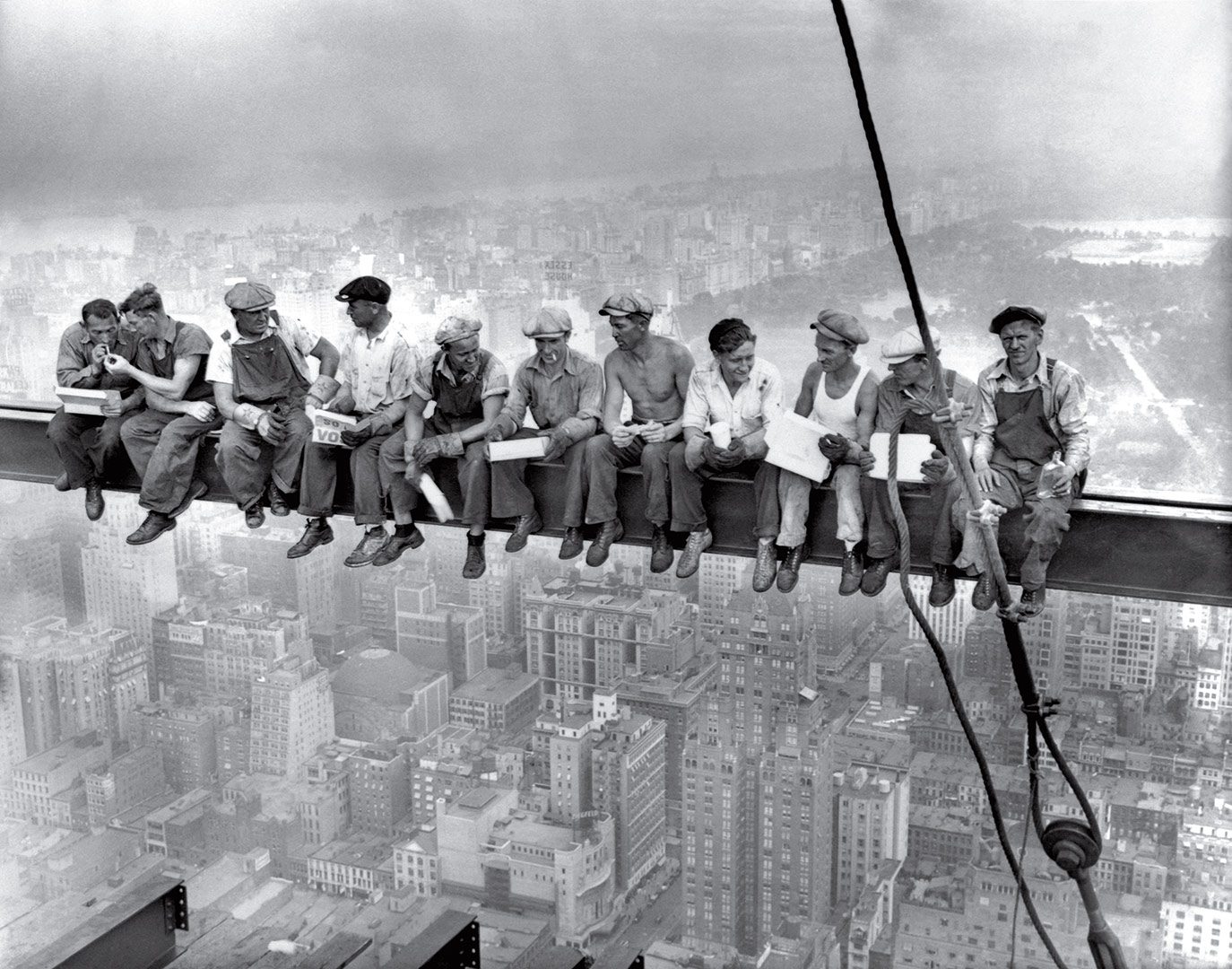 time-100-influential-photos-lunch-atop-skyscraper-19 A1 Truck